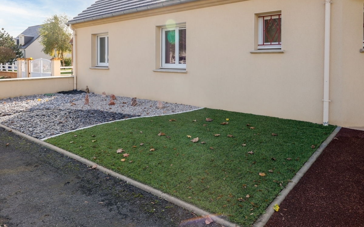 Ralisation Entre de maison en Dm green, enrob  chaud et Stardraine  Cerans Foulletourte cre le 15/04/2020