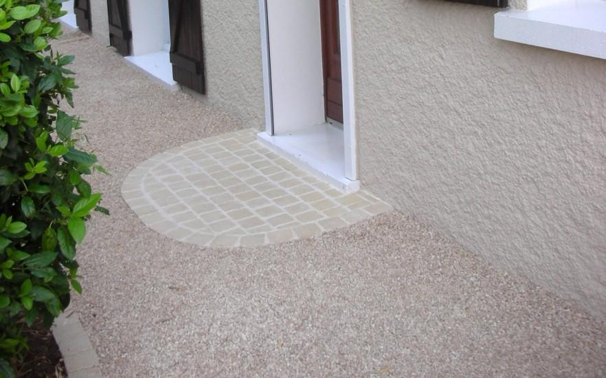 Cr�ation Entr�e de maison en pav� La Couture� � Saint-Pierre-l�s-Nemours r�alis�e le 13/12/2025