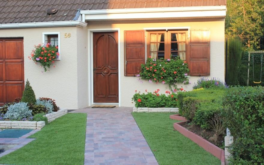 Cration Entre de maison en DM Green et pavage  Drocourt conue le 01/05/2025