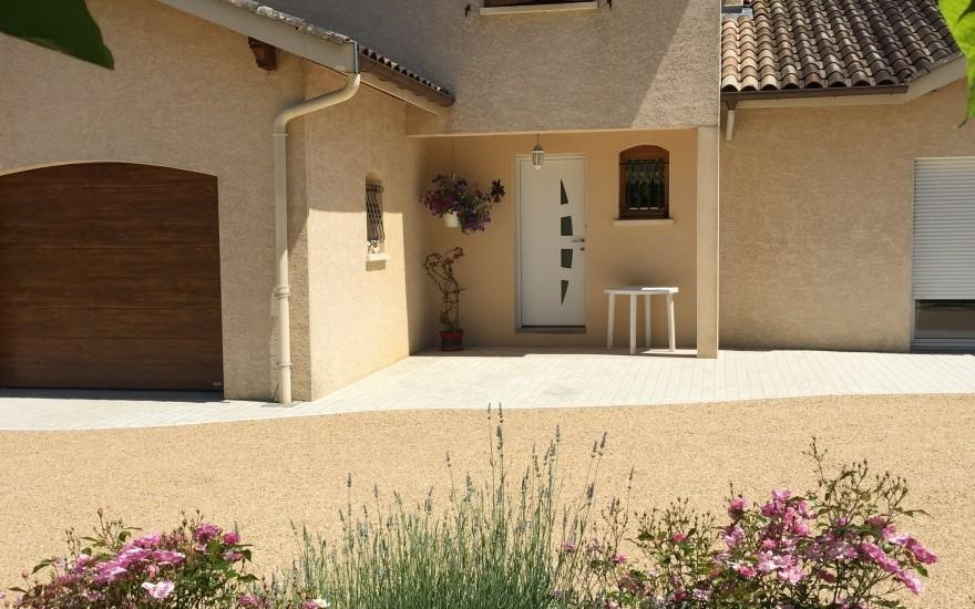 Cration Entre de maison en pavage  Bourg en Bresse conue le 14/12/2025