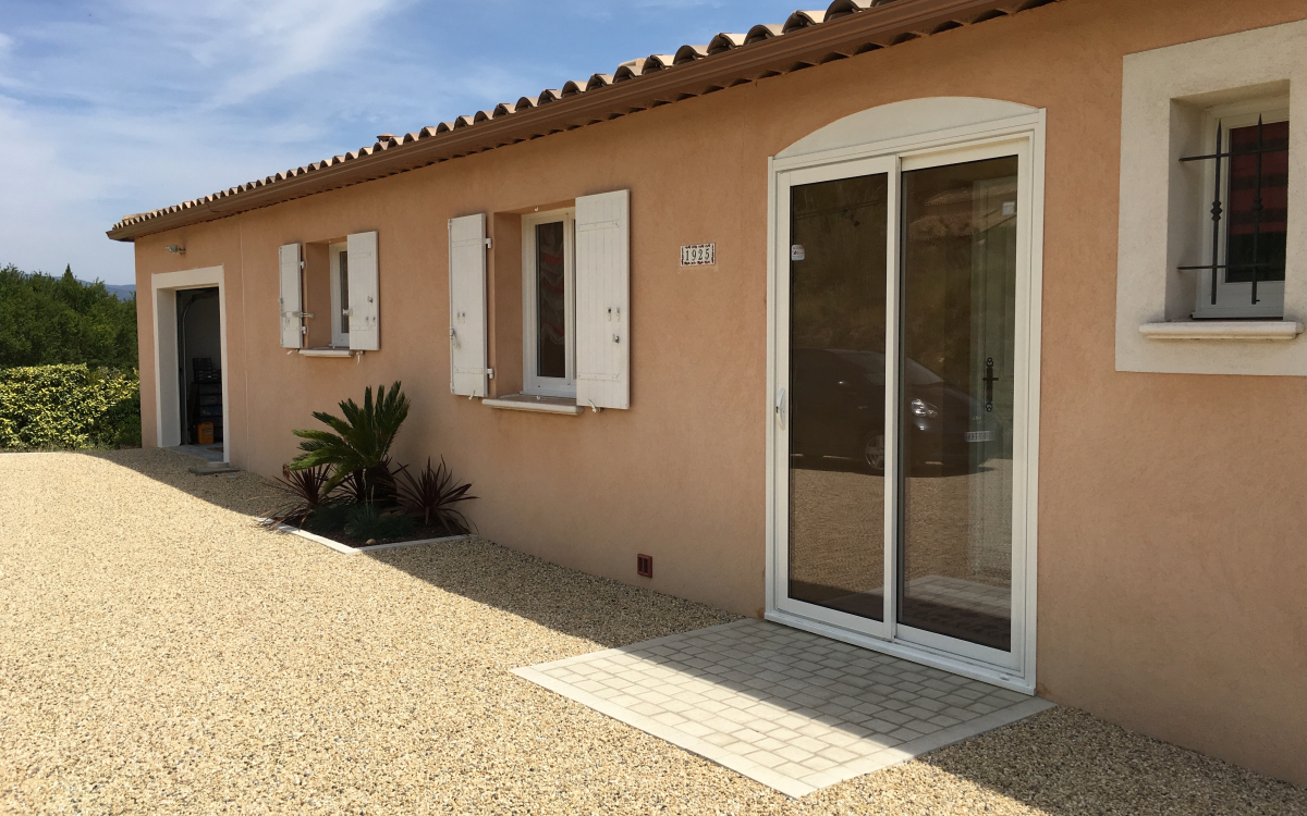 Ralisation Entre de maison en Alvostar  Draguignan cre le 01/05/2025
