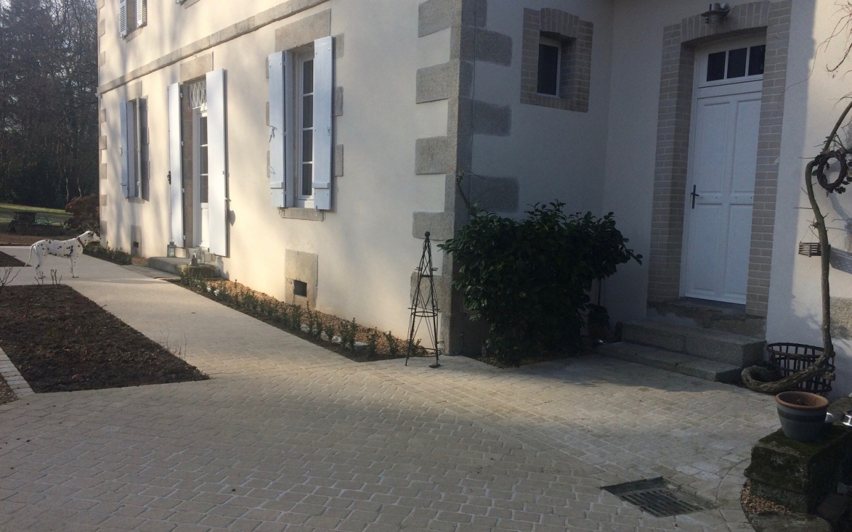 Cration Entre de maison en pavage  Limoges ralise le 28/12/2017