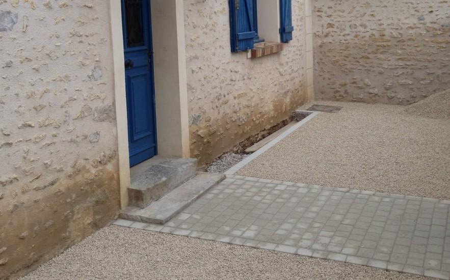 Cration Entre de maison en Alvostar et pavage  Pussay conue le 28/03/2024