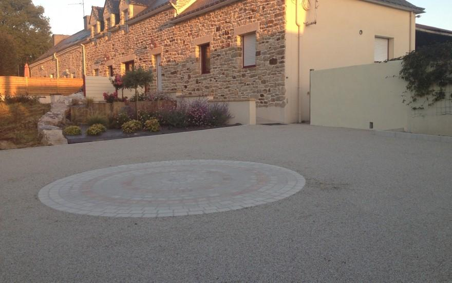 Cration Motif en pavage  Pontivy ralise le 19/04/2024