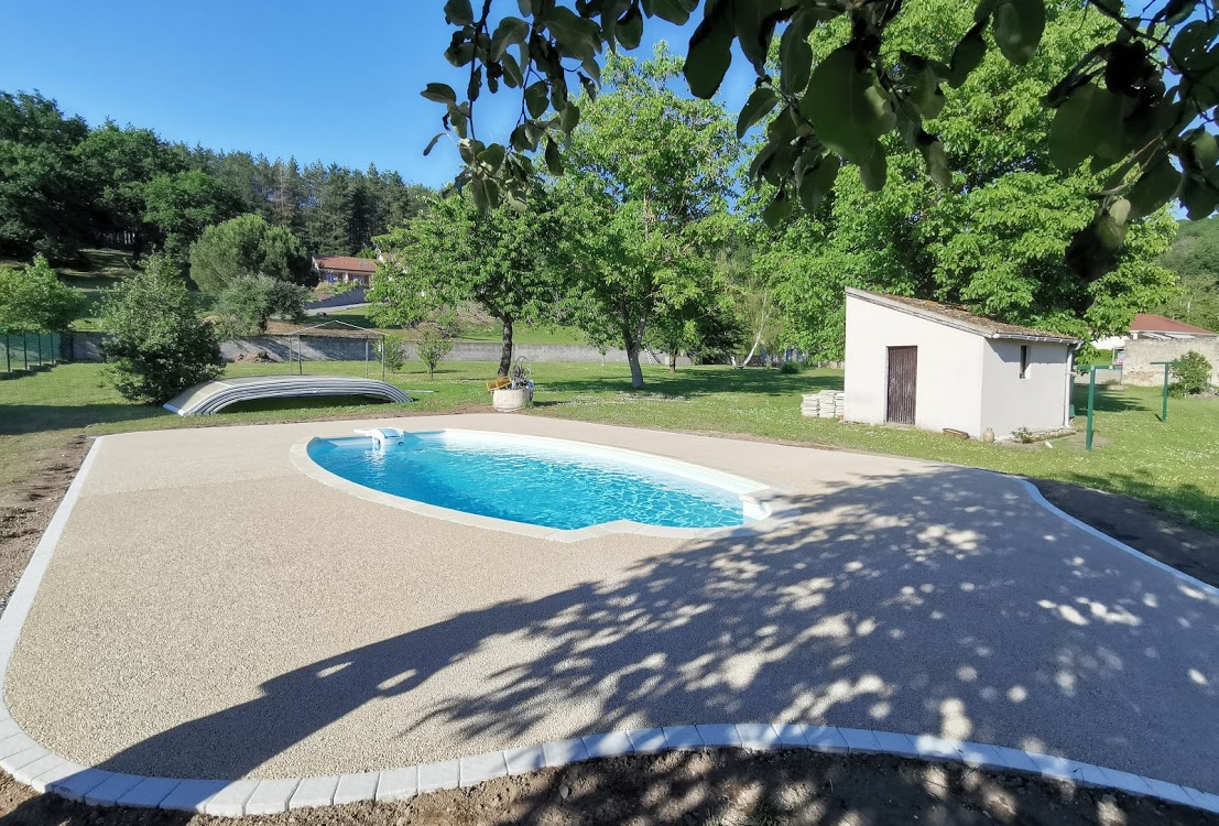 Conception Plage de piscine en Minralstar   Estivareilles cre le 16/07/2020