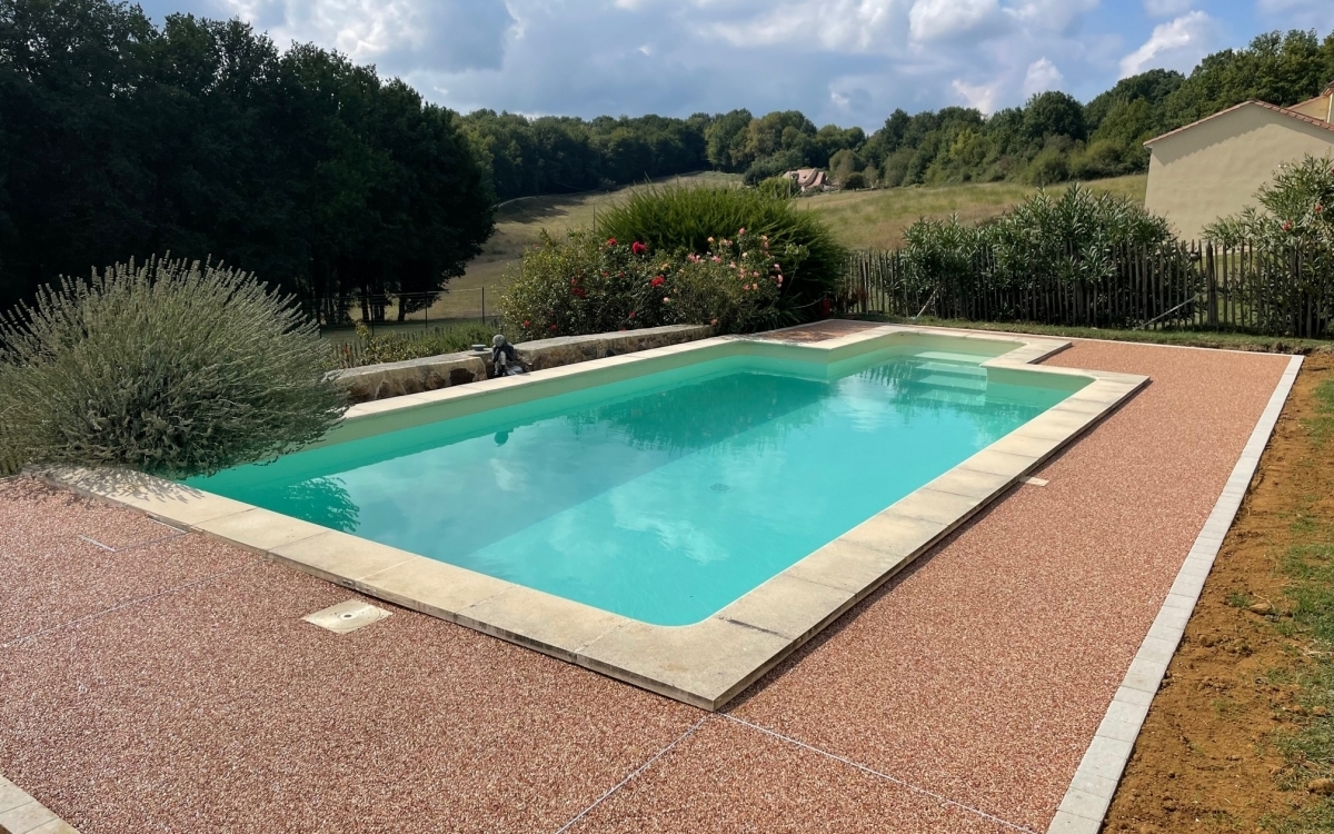 Conception Plage de piscine en Hydrostar® - Dordogne réalisée le 16/06/2022
