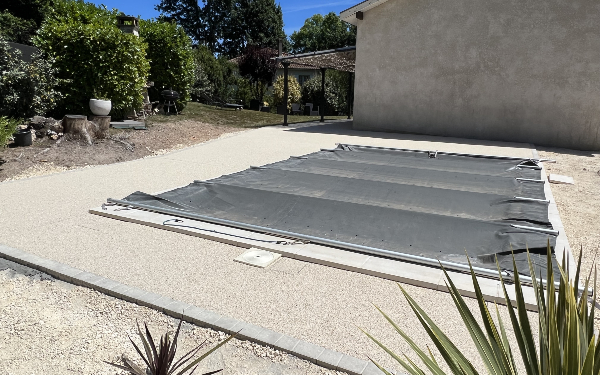 R�alisation Plage de piscine en Hydrostar� � chancelade con�ue le 24/10/2023