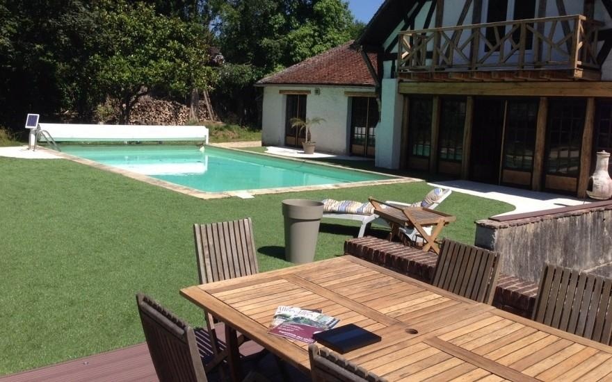 Cration Plage de piscine en DM Green  nencourt-Lage ralise le 30/04/2025