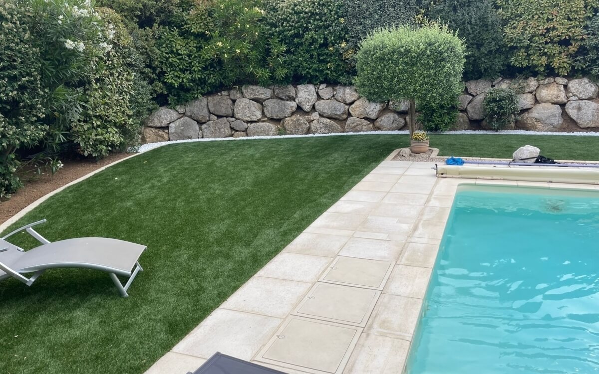 Cration Plage de piscine en Dm green - Drme ralise le 11/06/2025