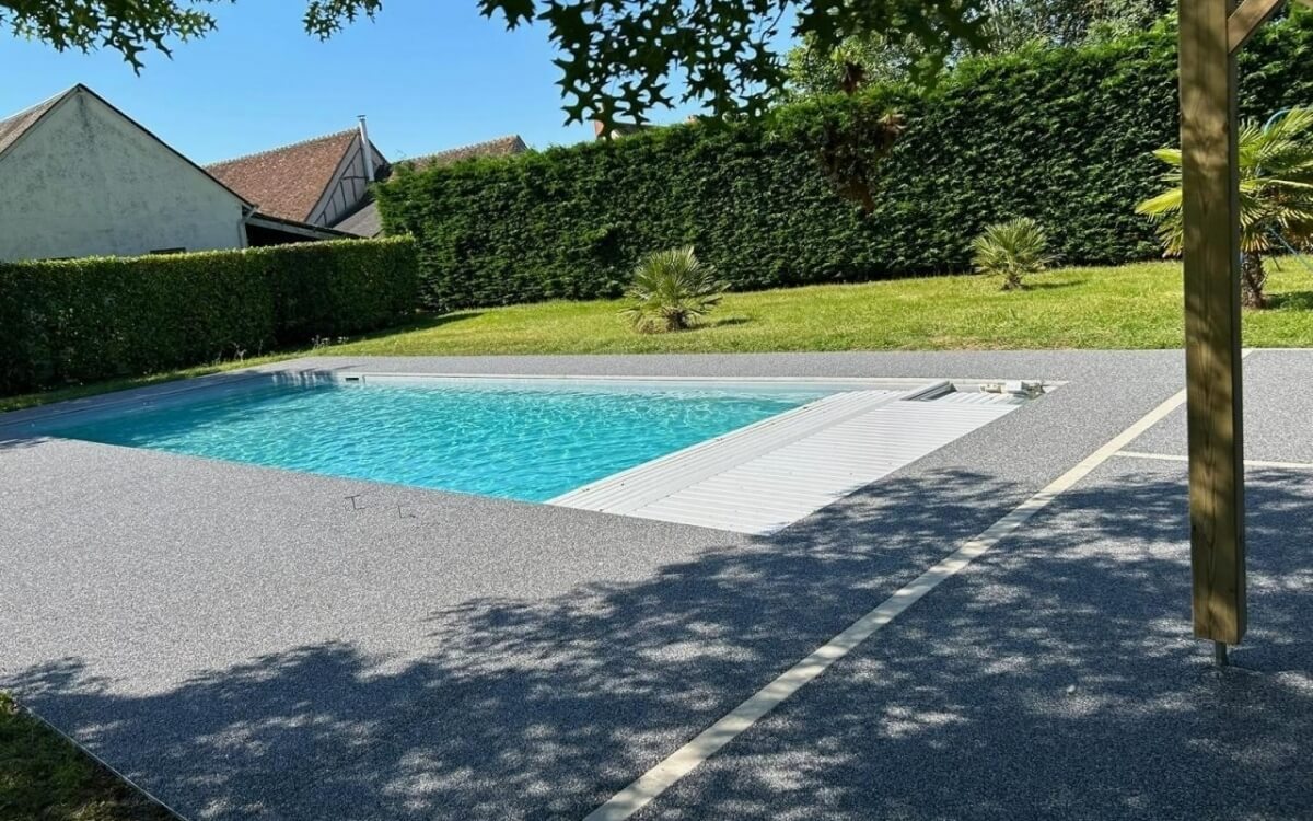 Conception Plage de piscine en Hydrostar et Pav la couture  Montreuil  cre le 02/07/2025