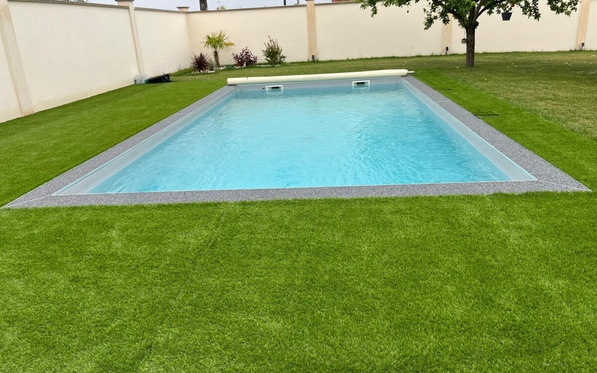Conception Plage de piscine en Dm green et Hydrostar  SAINT LYE  cre le 16/04/2025