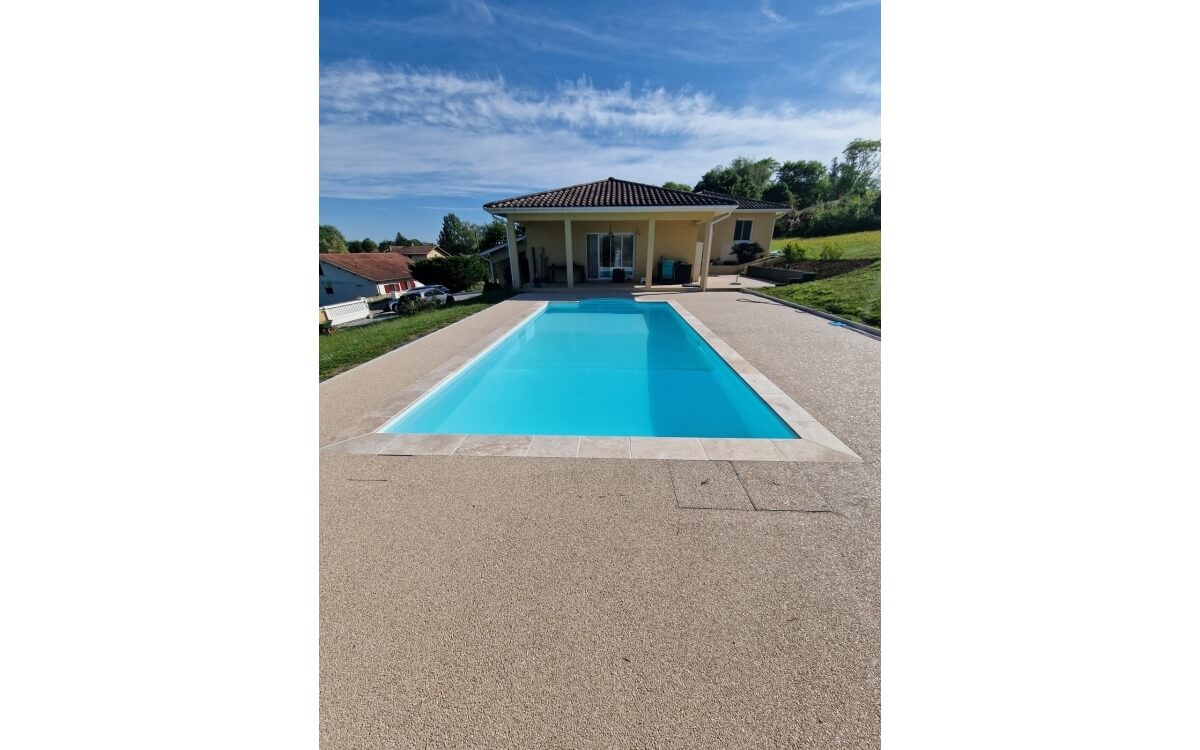 Cration Plage de piscine en Hydrostar - Landes ralise le 15/05/2025