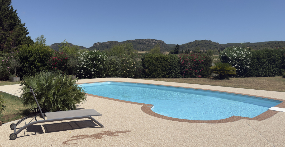 Cration Plage de piscine en Hydrostar et Pav la couture  ST ANDRE DE ROQUELONGUE ralise le 30/06/2025