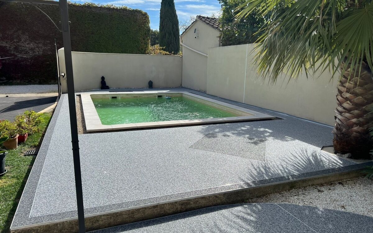 Cration Plage de piscine en Hydrostar - Drme