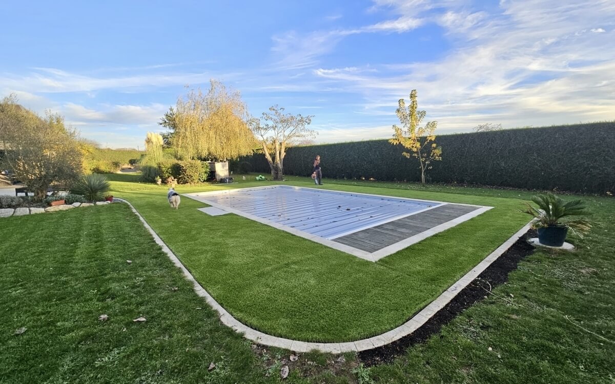 Conception Plage de piscine en Dm green� � Cuves cr��e le 14/11/2025