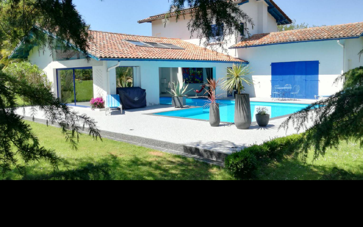 Cr�ation Plage de piscine en Hydrostar� et Min�ralstar � - Lot et Garonne