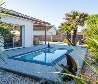 Cr�ation Plage de piscine en Hydrostar� - Lot et Garonne