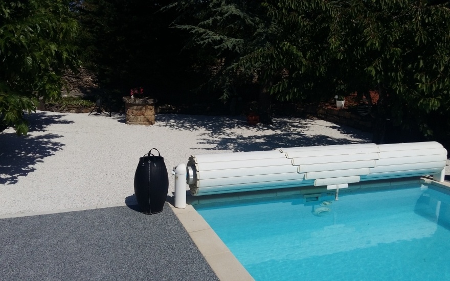 Cration Plage de piscine en Hydrostar - Entreprise Chierici  Millau ralise le 21/09/2018