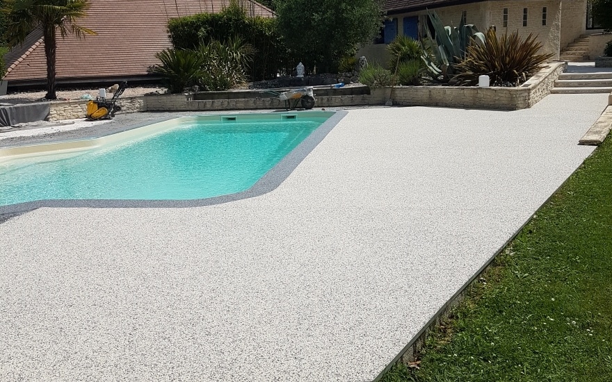 Cration Plage de piscine en Hydrostar  Orthez ralise le 25/07/2019