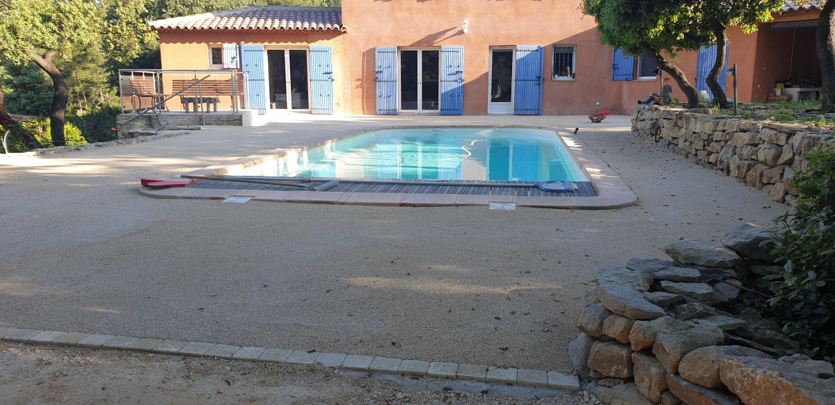 Cration Plage de piscine en Minralstar   Aubagne conue le 18/06/2020