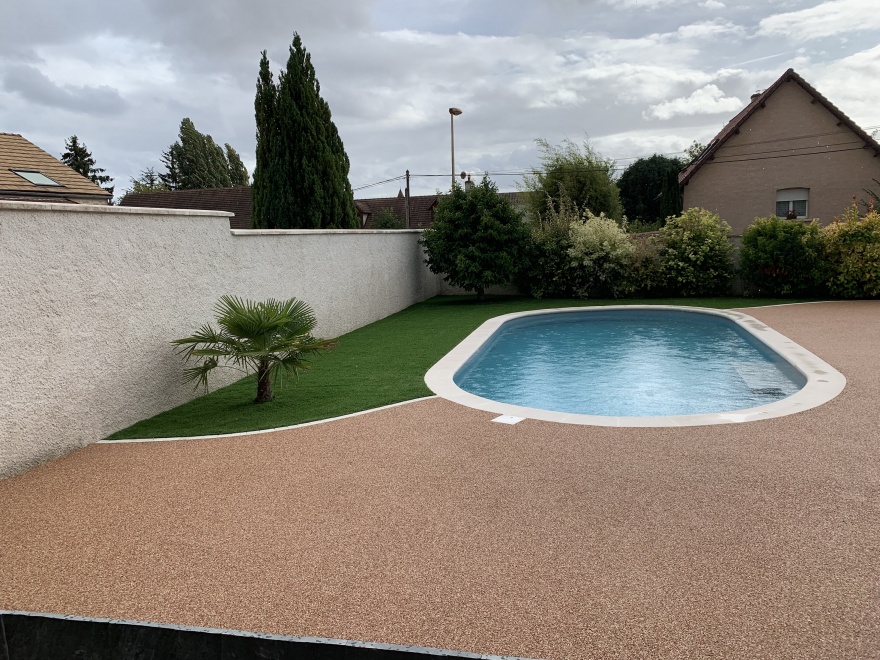 Cration Plage de piscine en Dm green et Hydrostar  DIJON