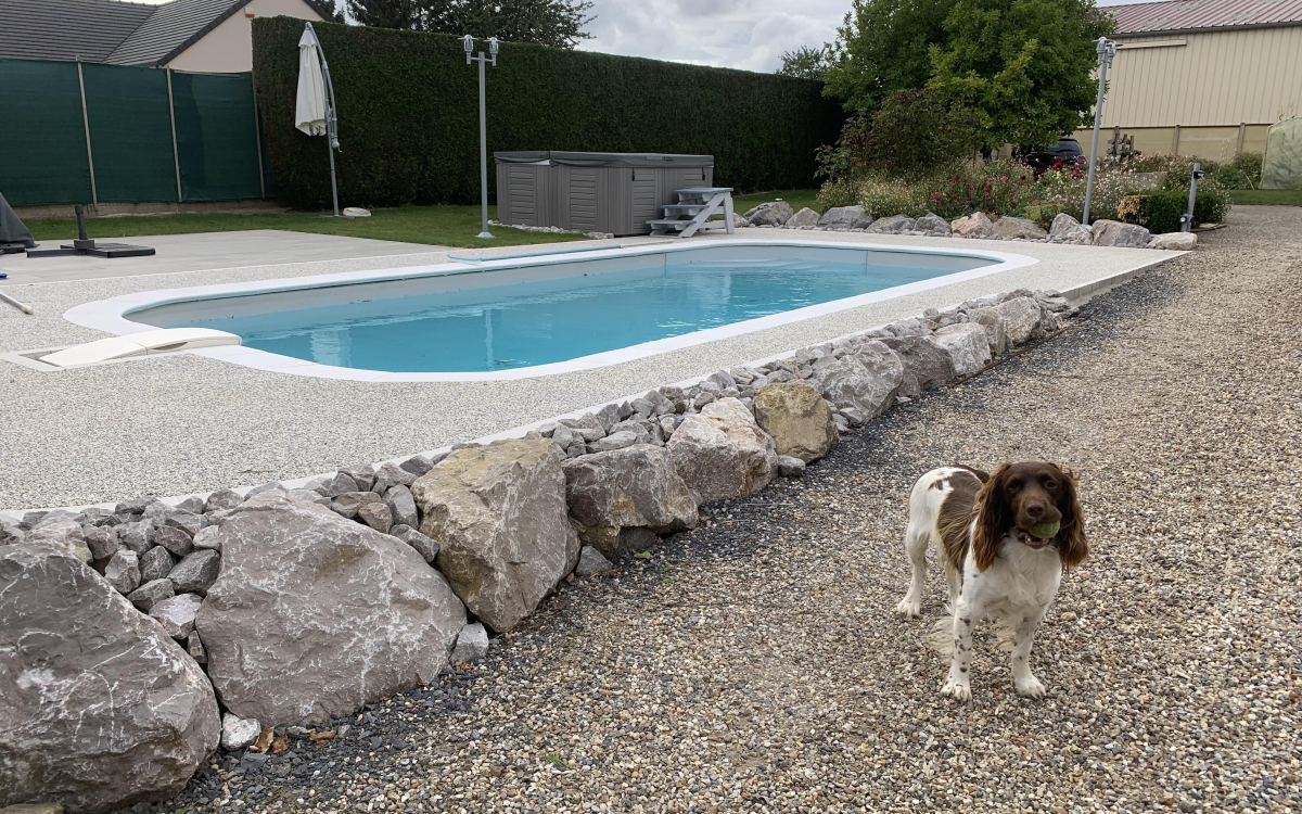Ralisation Plage de piscine en Hydrostar  Auneuil cre le 18/12/2020