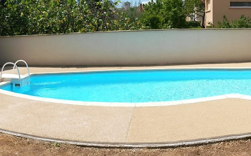 Ralisation Plage de Piscine en Minralstar  Villeurbanne conue le 30/04/2025