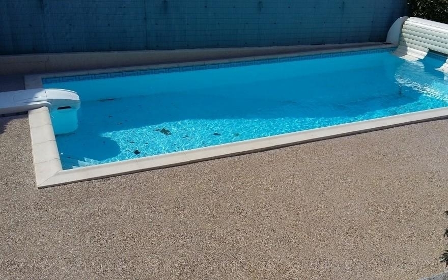 Ralisation Plage de piscine en Minralstar  Jonage