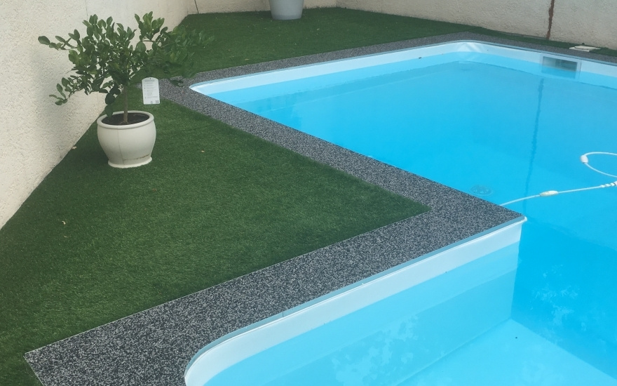 Cration Plage de piscine en DM Green et Hydrostar  Tresses