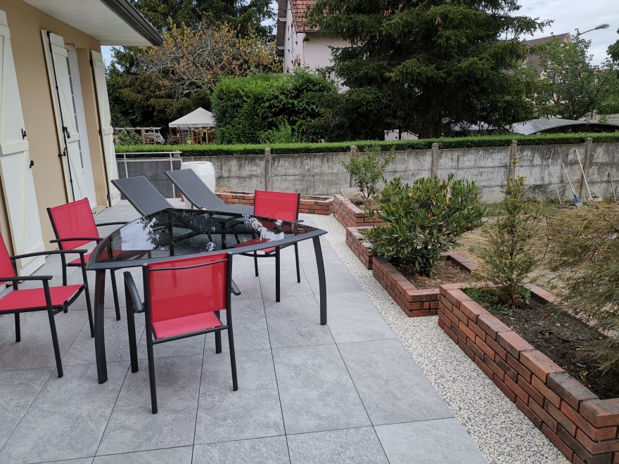 Cration Terrasse en grs crame et Hydrostar - Allier ralise le 22/02/2021