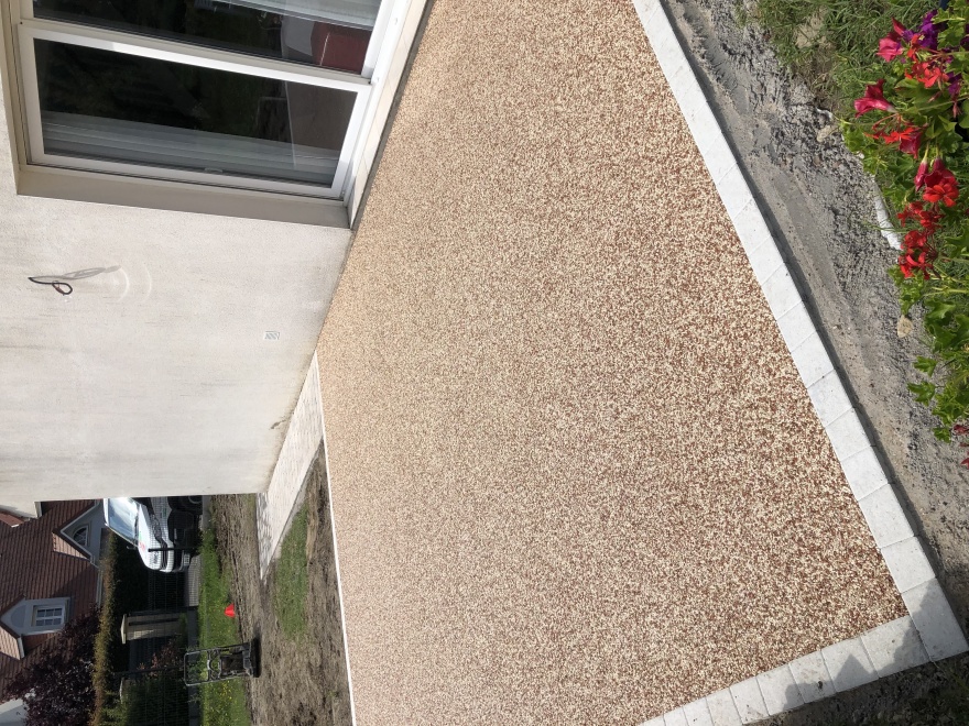 Ralisation Terrasse en Hydrostar dune et pavage  CAMPAGNE LES HESDIN conue le 30/09/2021