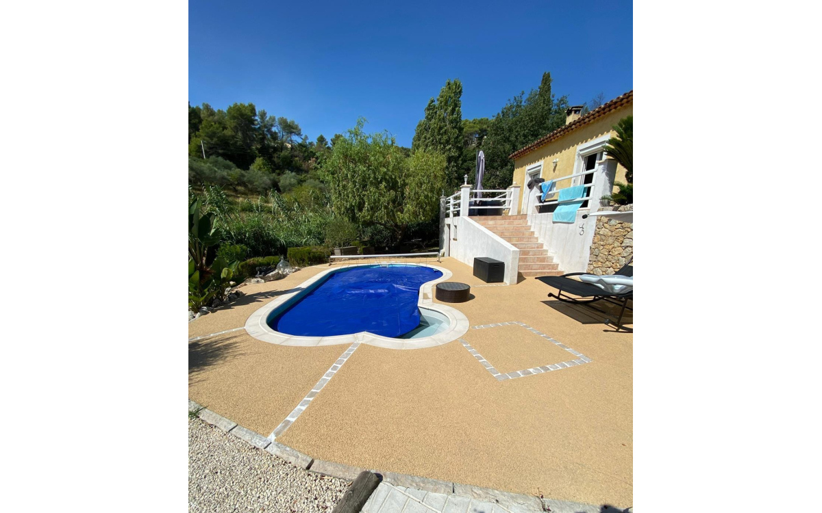 Cration Terrasse en bton decoratif - Alpes Maritimes conue le 09/12/2021