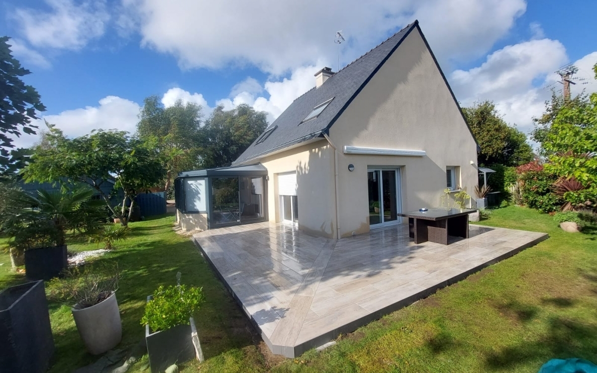 Ralisation Terrasse en grs crame - Morbihan conue le 17/03/2022
