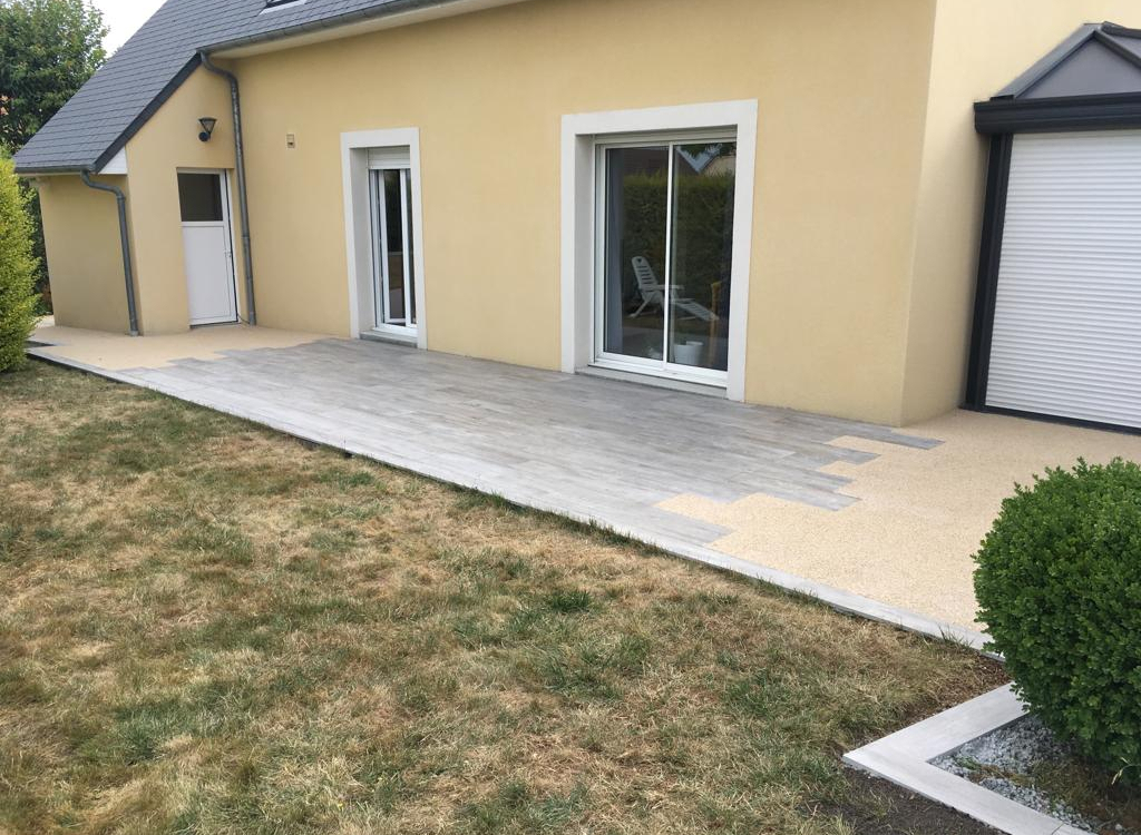 Cration Terrasse en grs crame, Minralstar  et terrasse sur plots  MAY SUR ORNE conue le 24/07/2018