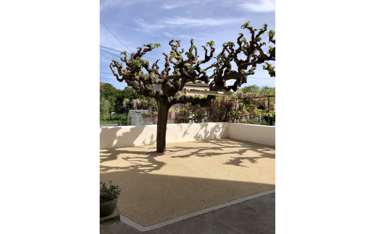 Cration Terrasse en Minralstar  et Pav la couture  Coursan conue le 22/04/2022