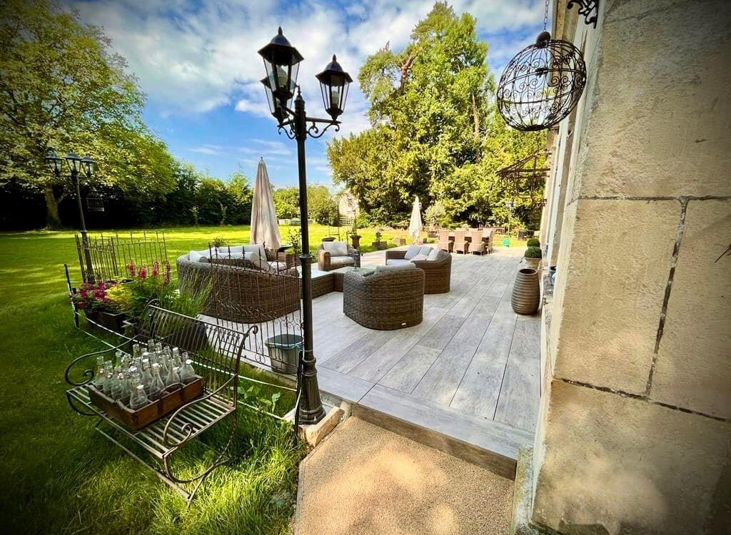 Ralisation Terrasse en dallage multiformat, dallage sur plots et grs crame cre le 23/06/2022