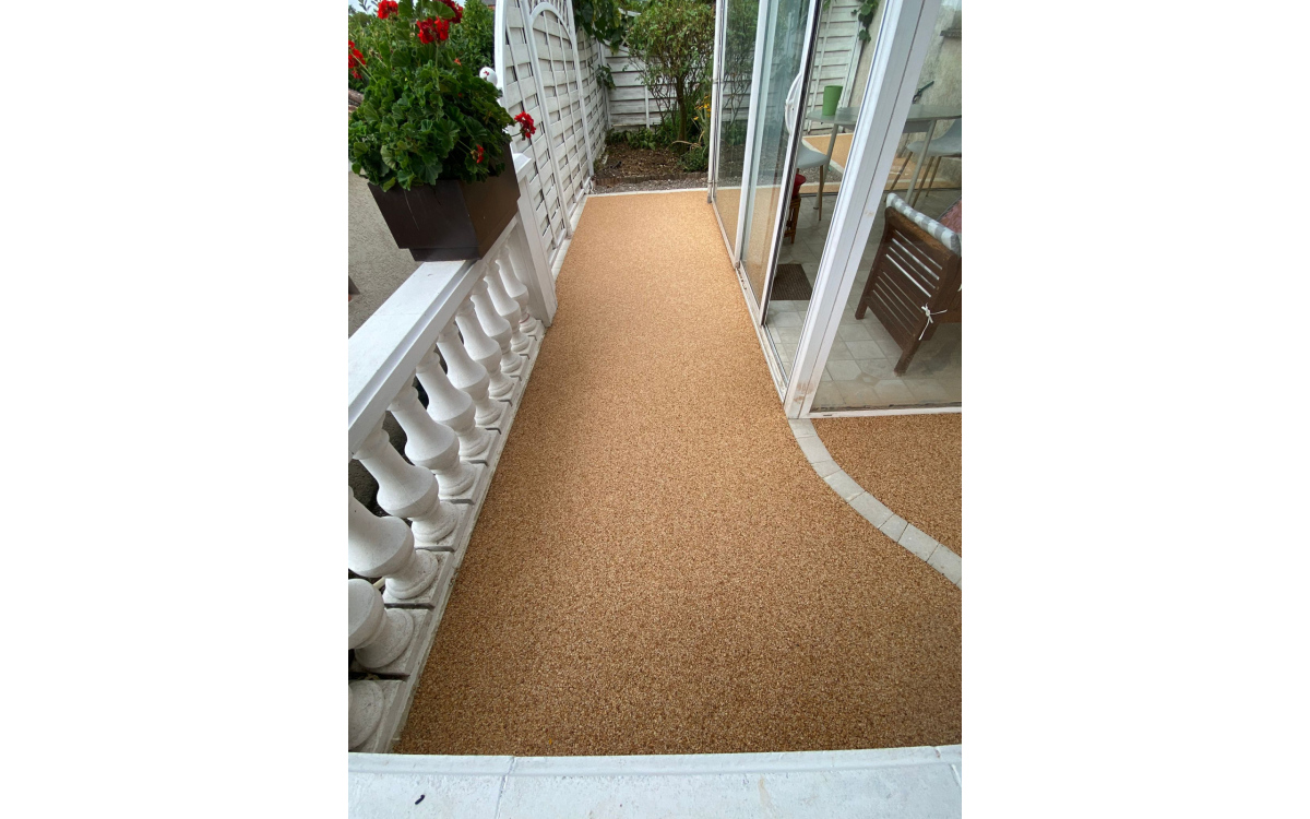 Cration Terrasse en Hydrostar et Pav la couture  Naucelle  ralise le 30/08/2022