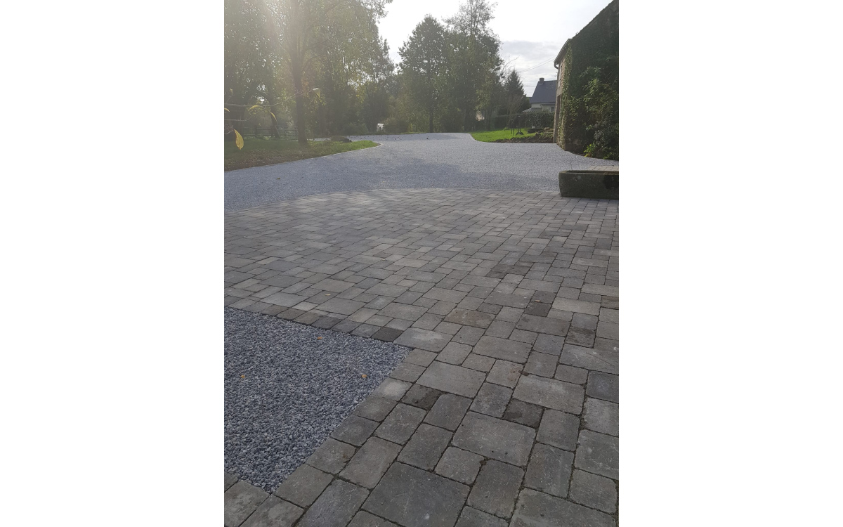 Cration Terrasse en pavage dallage  Chanu ralise le 20/10/2022