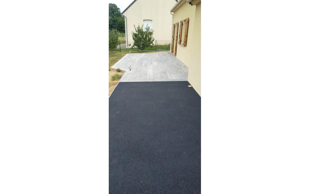 Cration Terrasse en enrob  chaud, grs crame et Hydrostar - Manche ralise le 12/01/2023