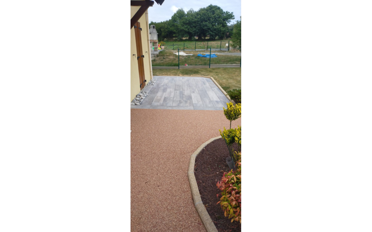 Cration Terrasse en enrob  chaud, grs crame et Hydrostar - Manche ralise le 12/01/2023