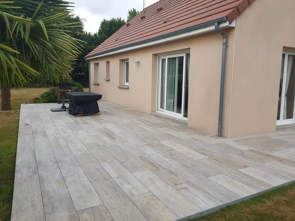 Cration Terrasse en terrasse sur plots  TINCHEBRAY BOCAGE ralise le 20/07/2022