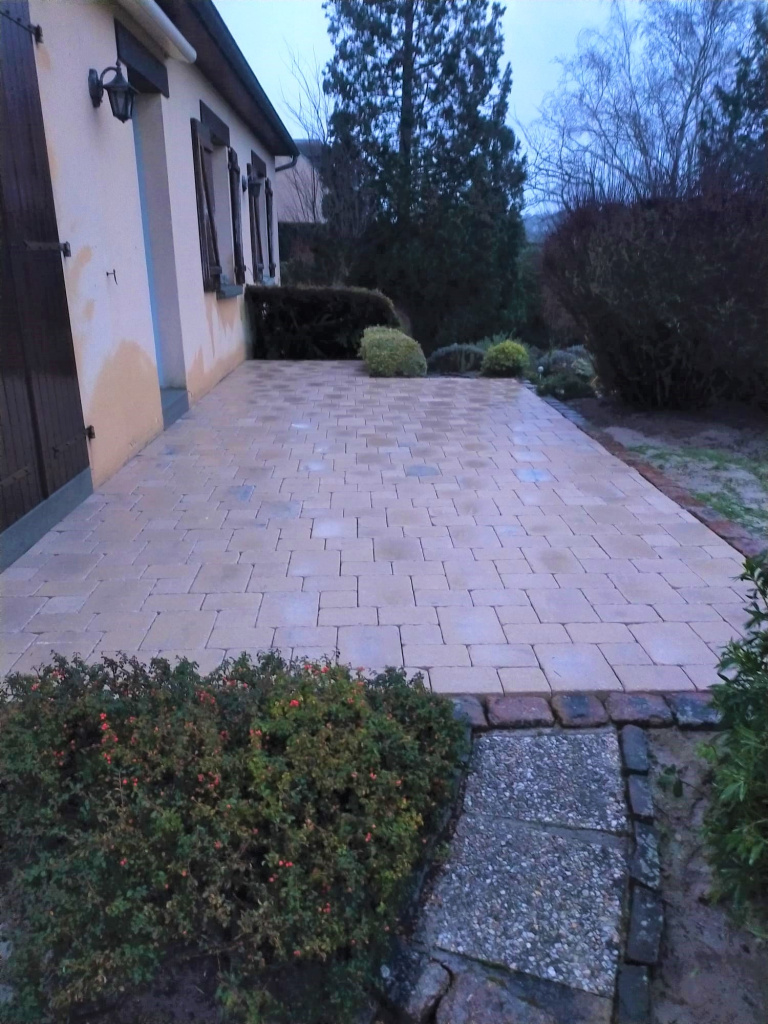 Cration Terrasse en pavage dallage - Manche ralise le 04/05/2023