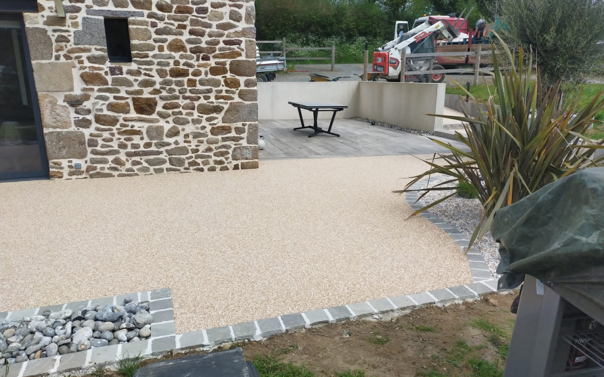 Ralisation Terrasse en Hydrostar et pavage dallage - Manche cre le 19/06/2023