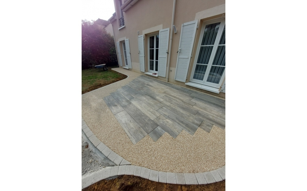 Conception Terrasse en grs crame et Hydrostar - Essonne cre le 17/04/2023