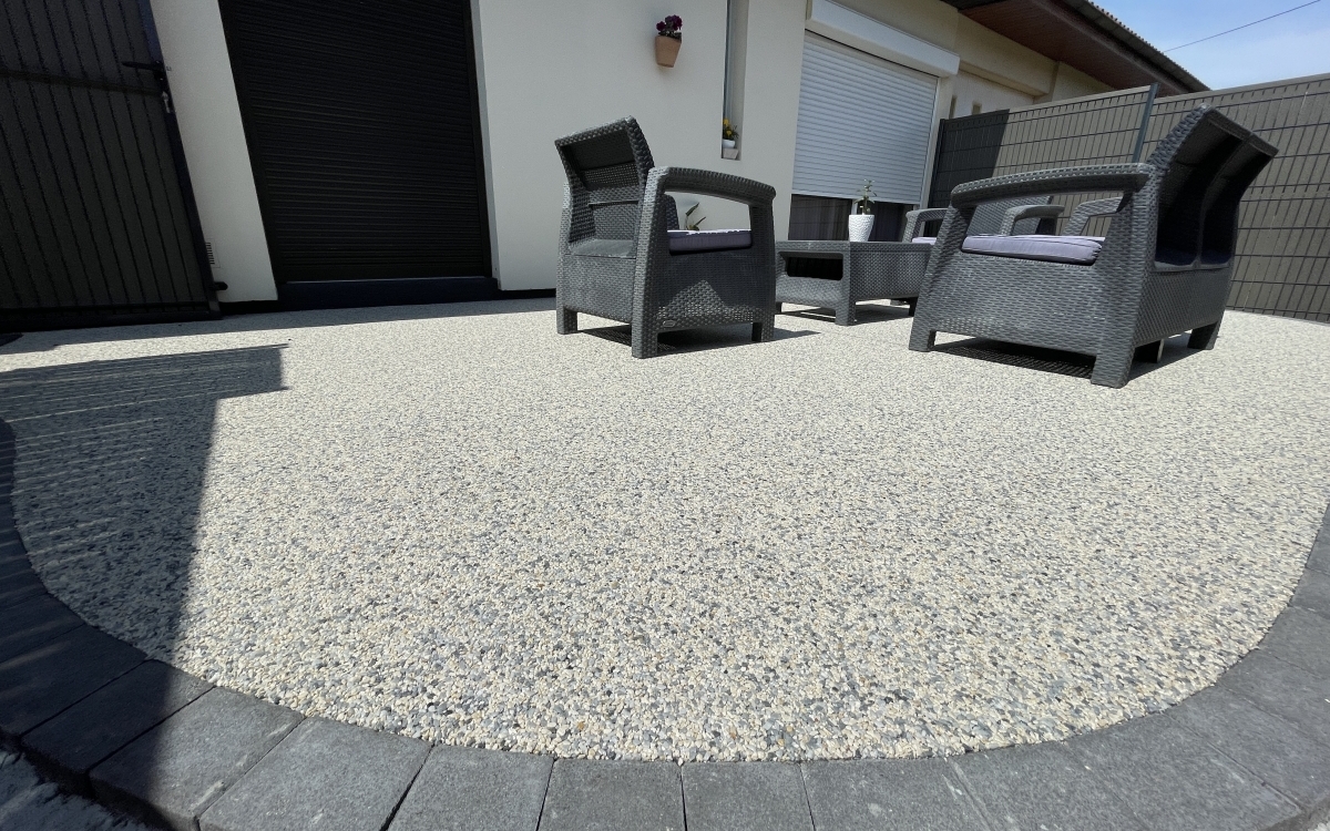 Cration Terrasse en Hydrostar et Pav la couture  CHOLET conue le 15/06/2023