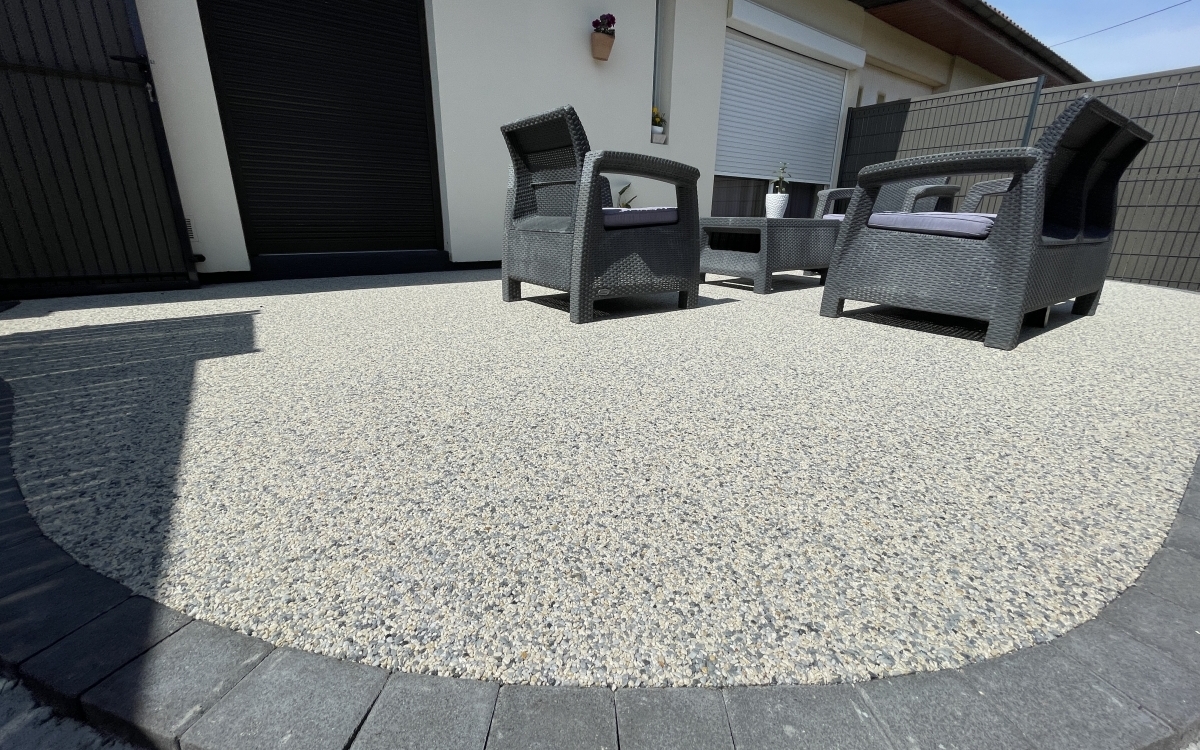 Conception Terrasse en Hydrostar et Pav la couture  CHOLET cre le 15/06/2023