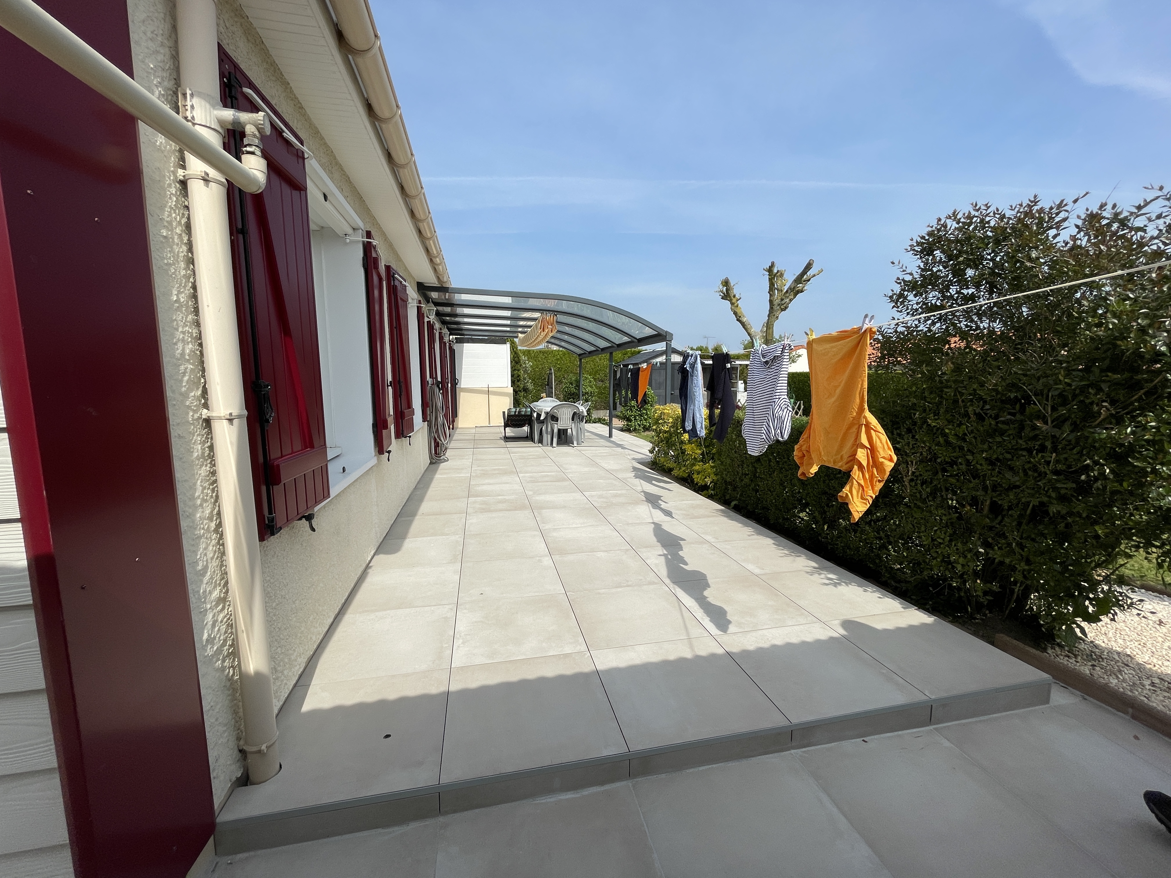 Ralisation Terrasse en bton decoratif, grs crame, pavage dallage et terrasse sur plots  LA TOURLANDRY cre le 02/06/2023