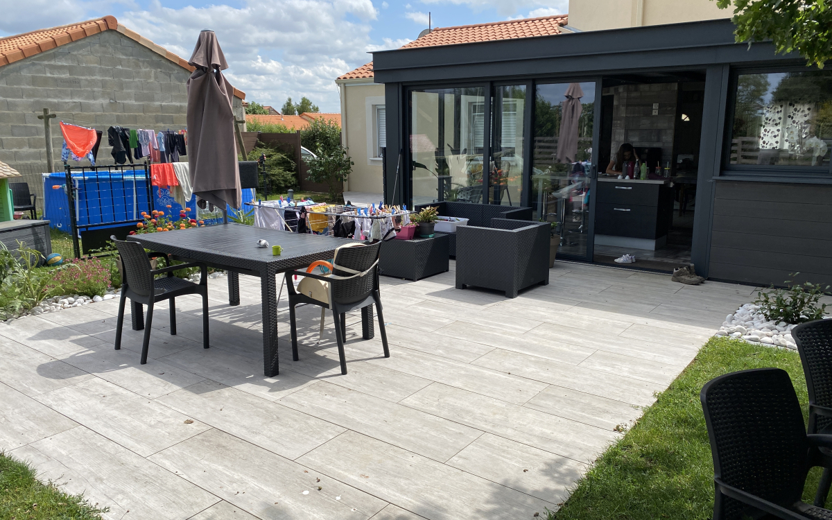 Conception Terrasse en grs crame et terrasse sur plots  Begrolles en Mauges cre le 19/05/2022