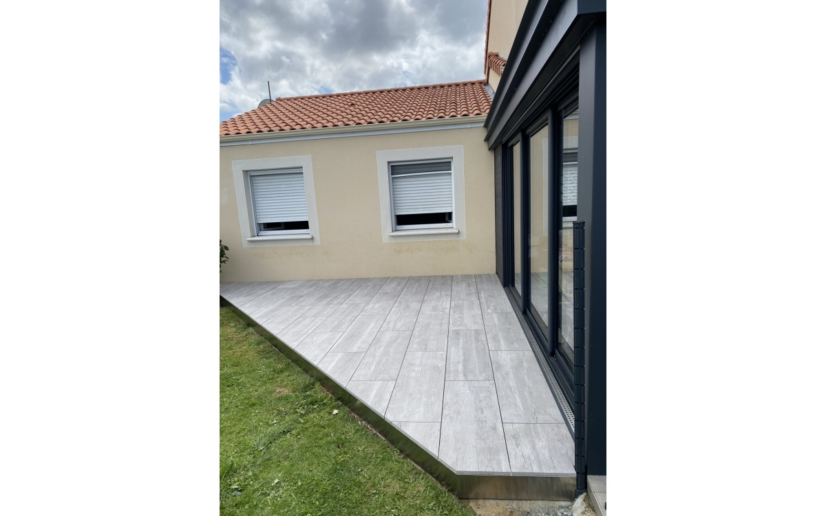 Conception Terrasse en grs crame et terrasse sur plots  Begrolles en Mauges cre le 19/05/2022