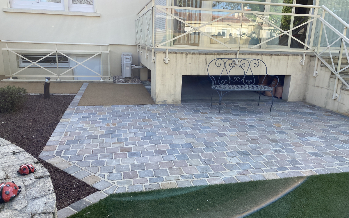 Ralisation Terrasse en bton decoratif, Dm green et pavage dallage  cholet cre le 26/04/2021